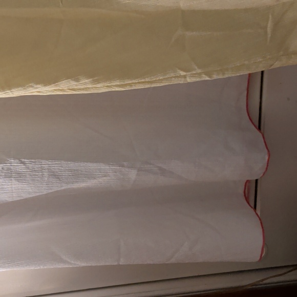 Chic Night Gowns - Picture 4 of 8